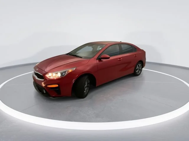Used 2021 Red Kia LXS image 2