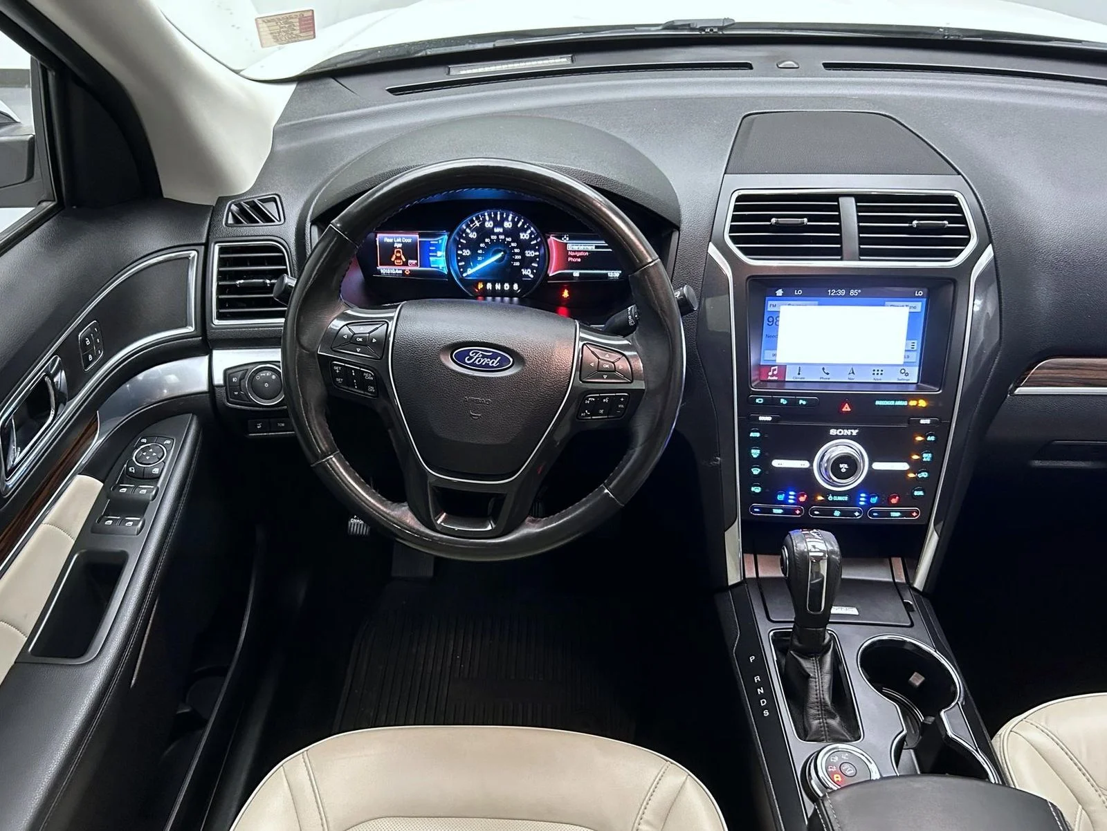 Used 2019 White Ford Limited image 14