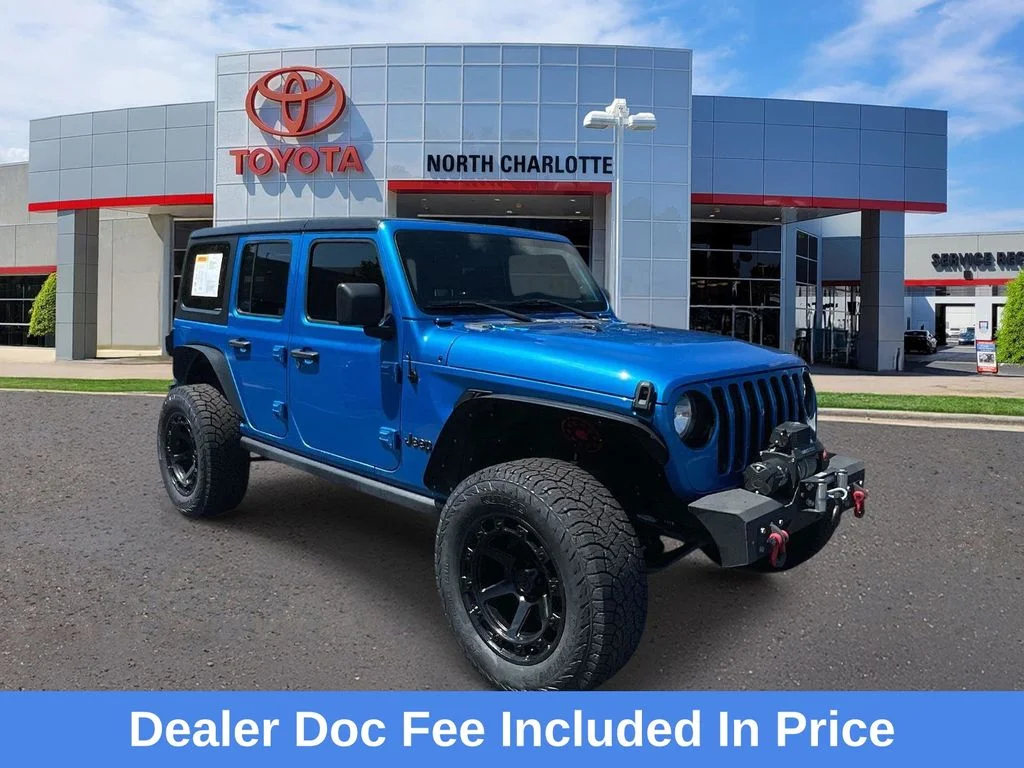 Used 2022 Blue Jeep Unlimited Sport Altitude image 1