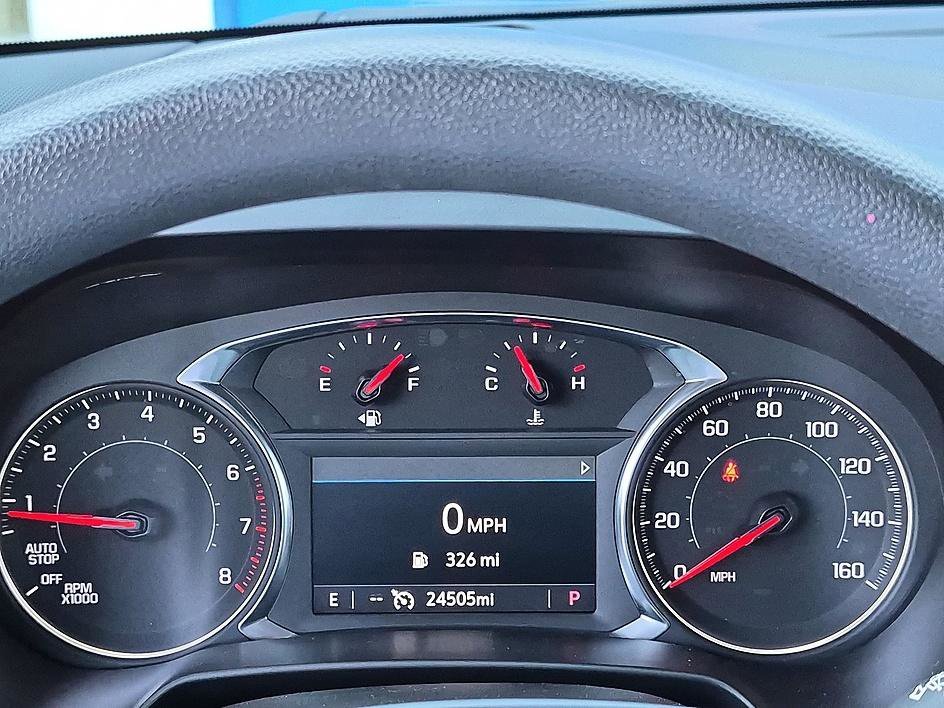 Used 2024 Sterling Gray Metallic Chevrolet LT image 18