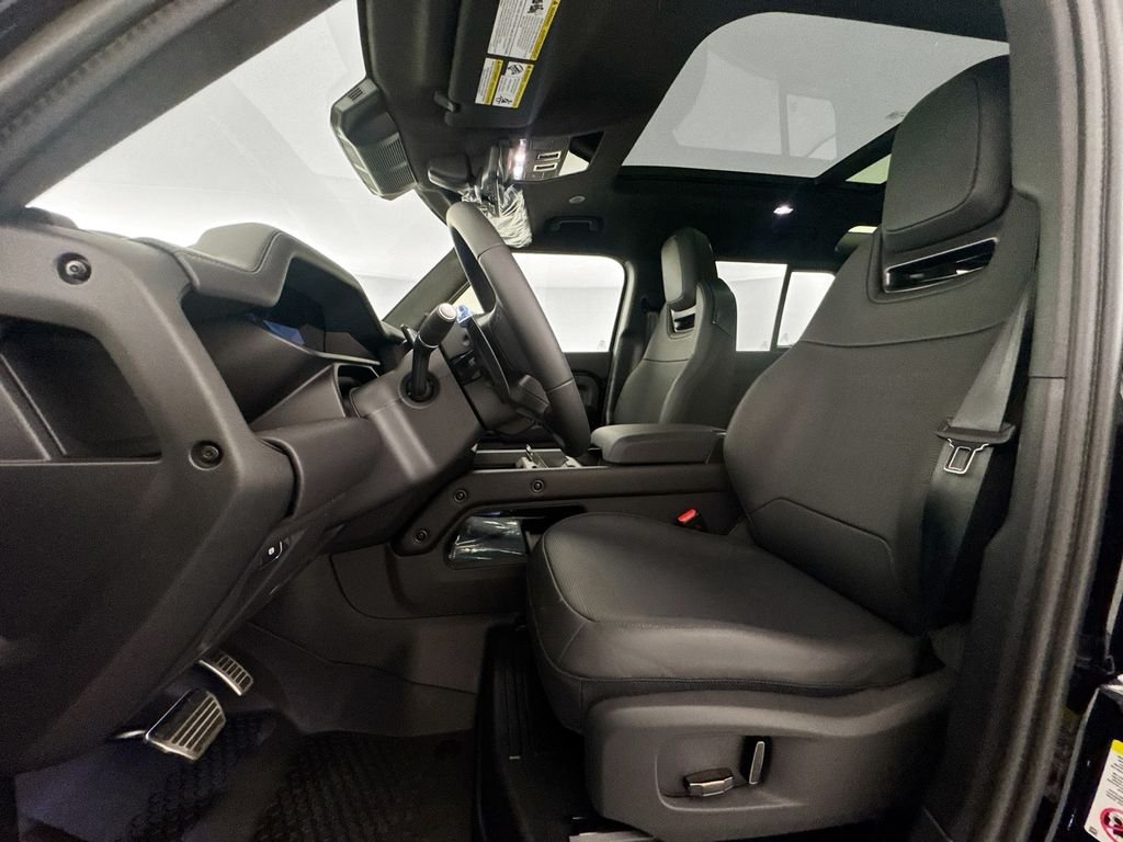 New 2026 Black Land Rover OCTA Black image 19