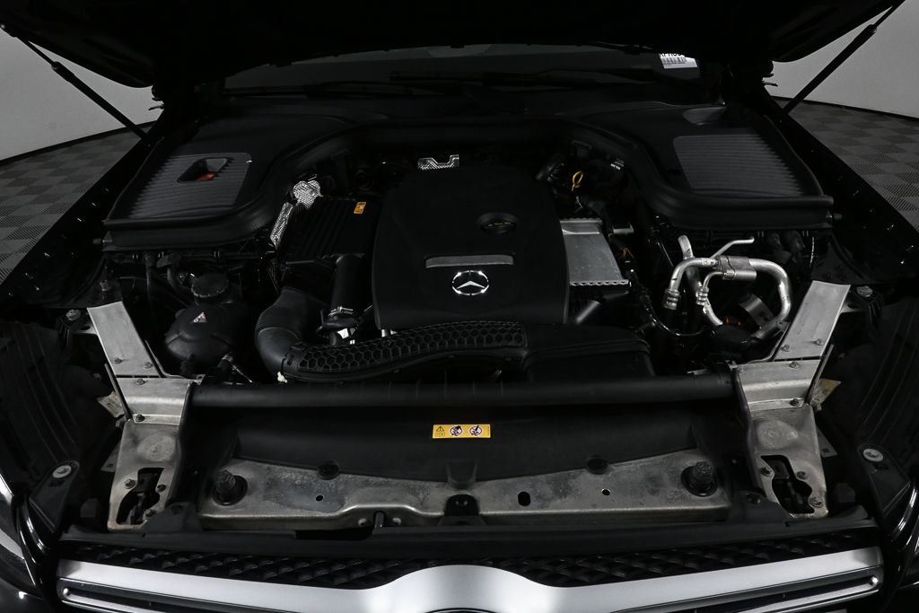 Used 2017  Mercedes-Benz GLC 300 image 33