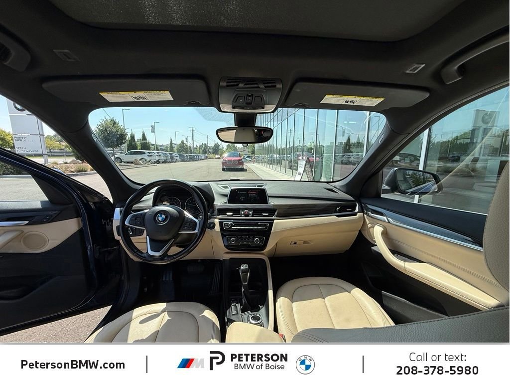 Used 2018 Blue BMW xDrive28i image 18
