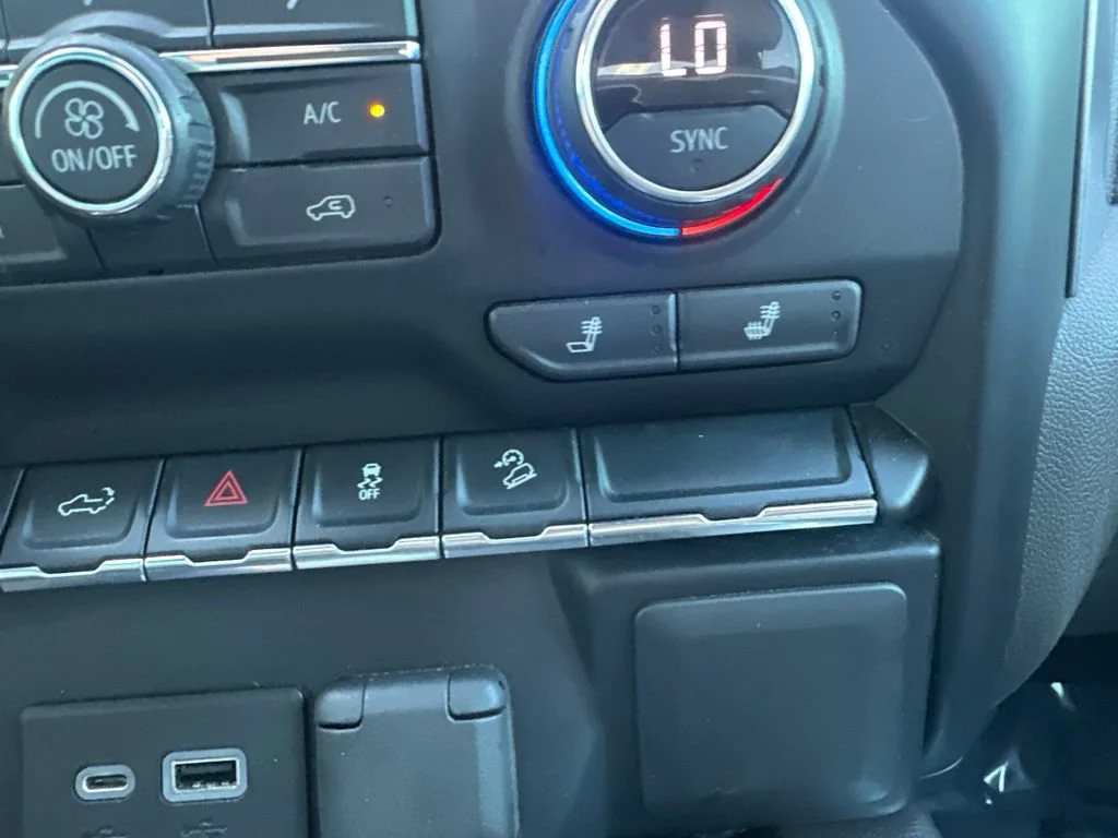 2021 Chevrolet Silverado 1500 RST - Photo 21