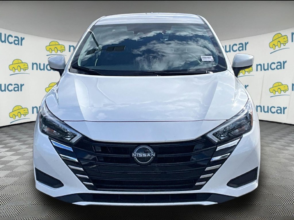 Used 2025 White Nissan 1.6 SV image 2