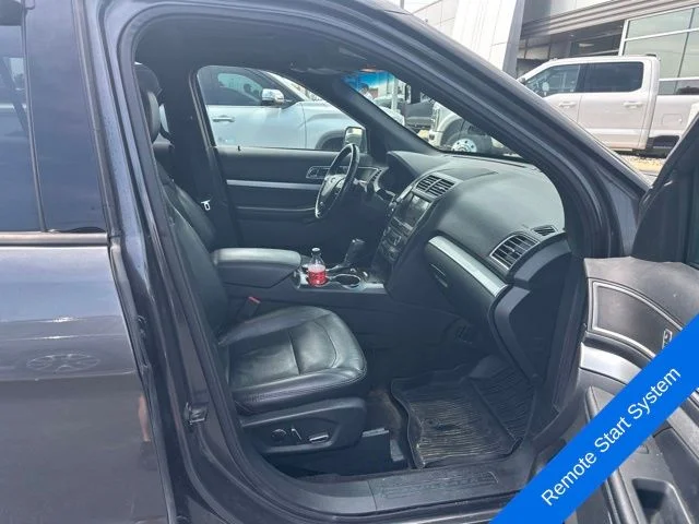 Used 2017 Magnetic Metallic Ford XLT image 13