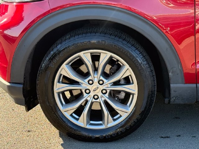 Used 2022 Rapid Red Metallic Tinted Clearcoat Ford XLT image 11