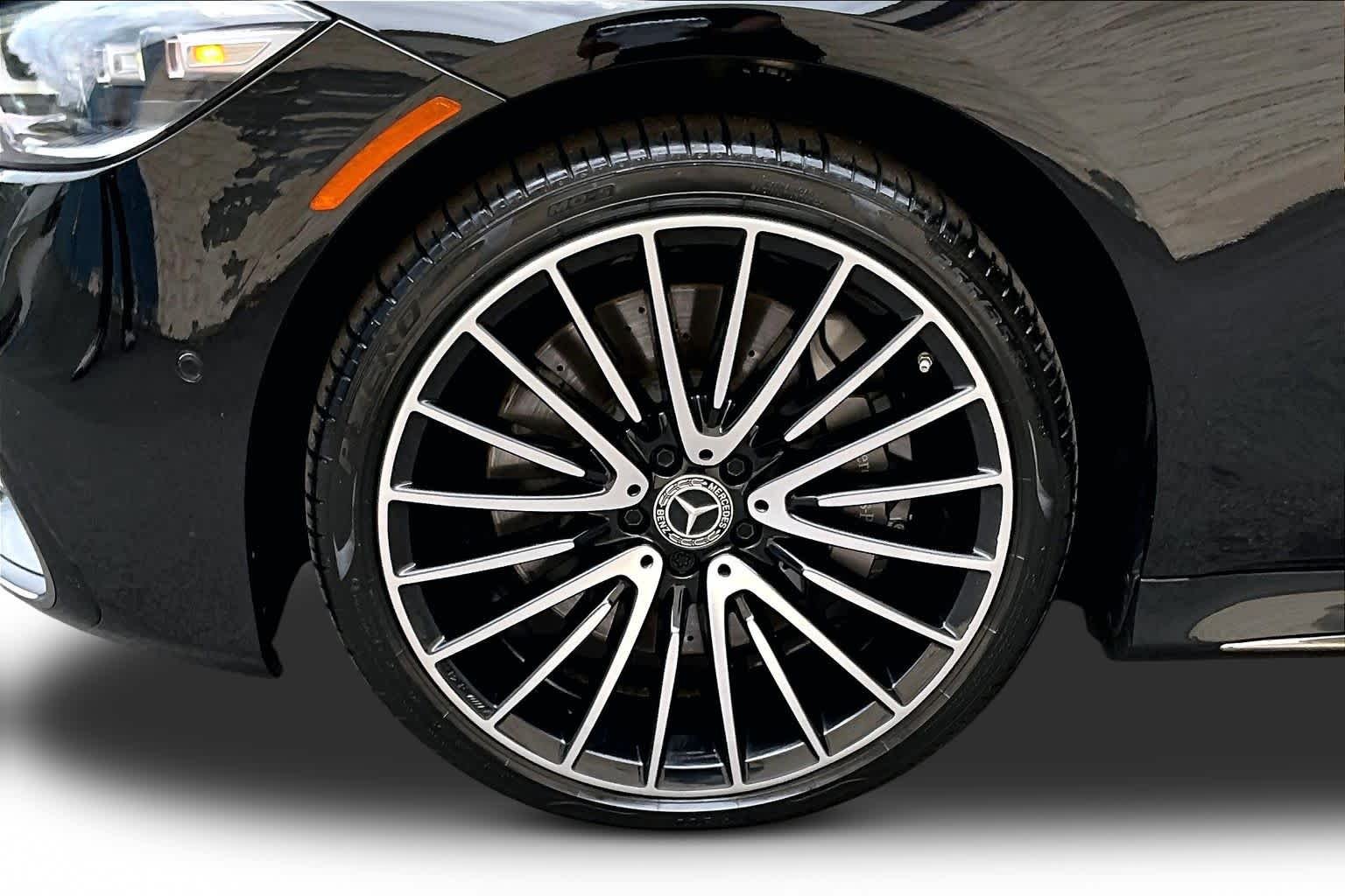Used 2023 Obsidian Black Mercedes-Benz S 580 image 11