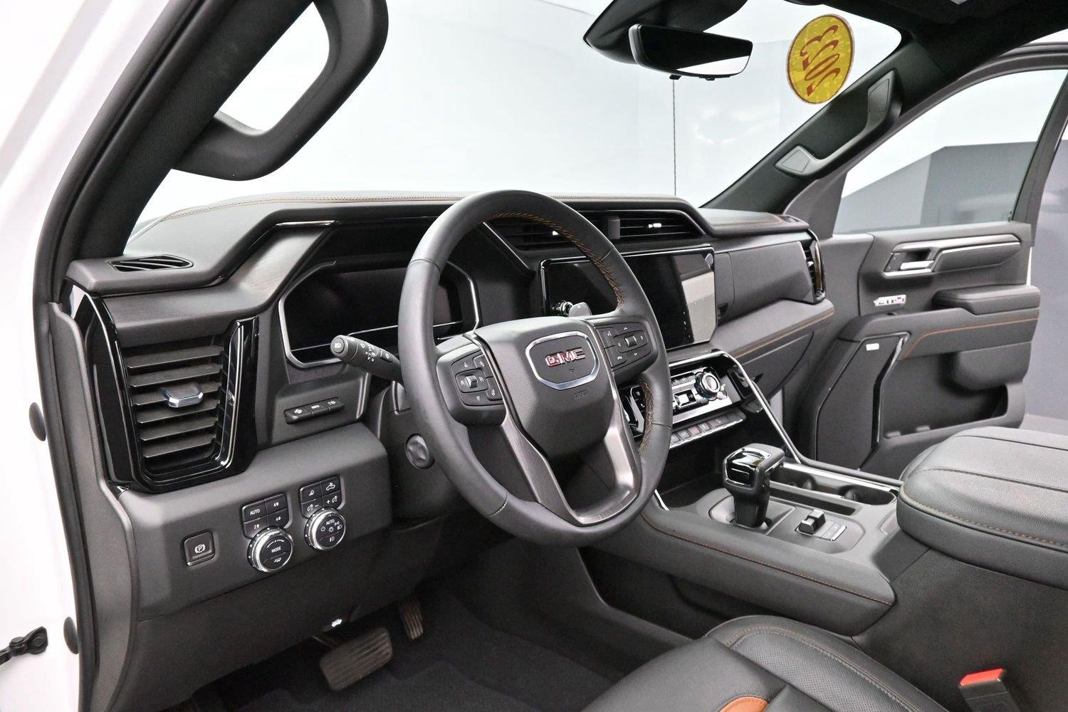 Used 2023 SUMMIT WHITE GMC AT4 image 16