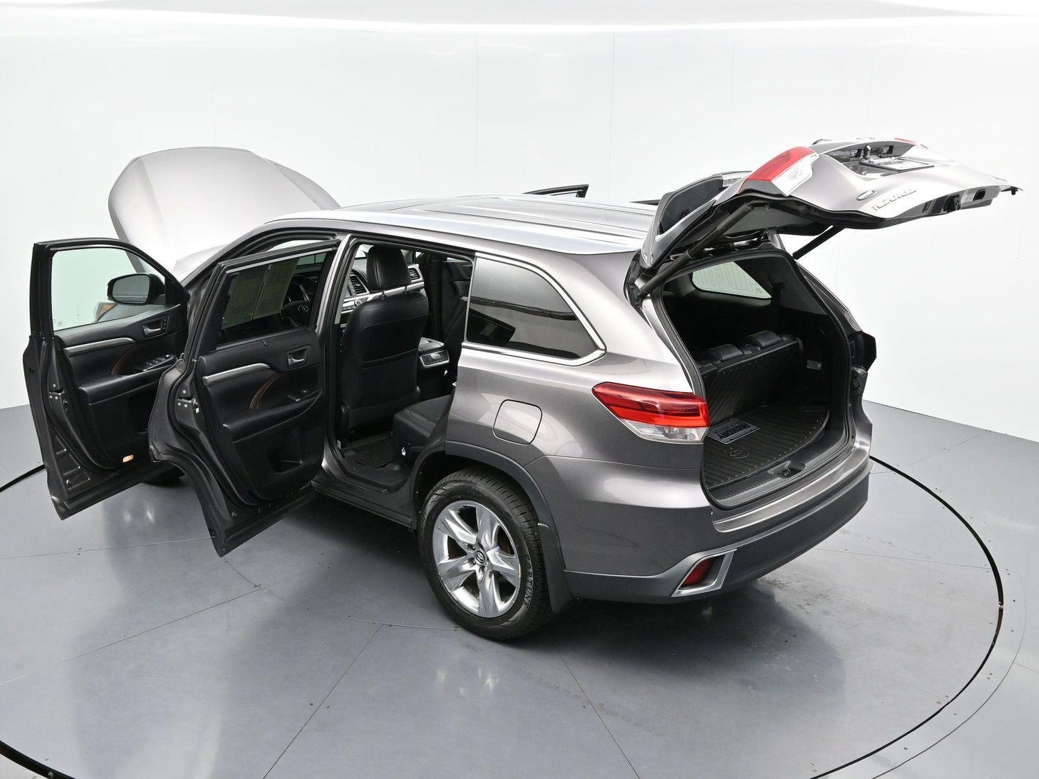 Used 2019 Predawn Gray Mica Toyota Limited image 50
