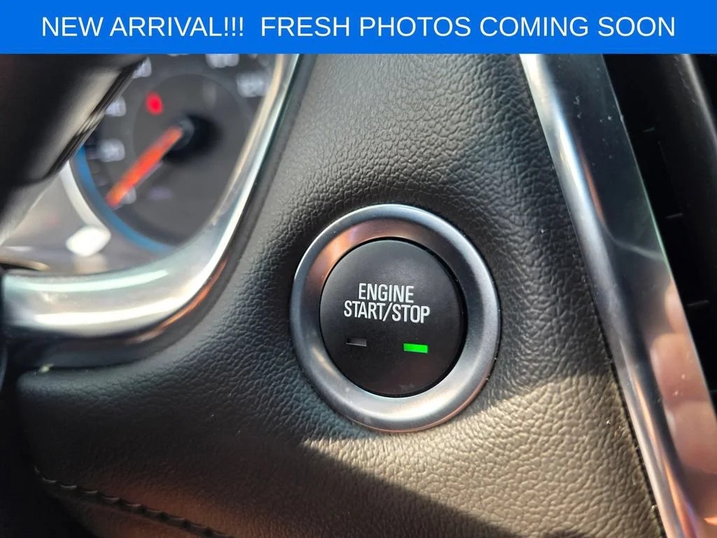 Used 2023 Summit White Chevrolet LT Cloth image 12