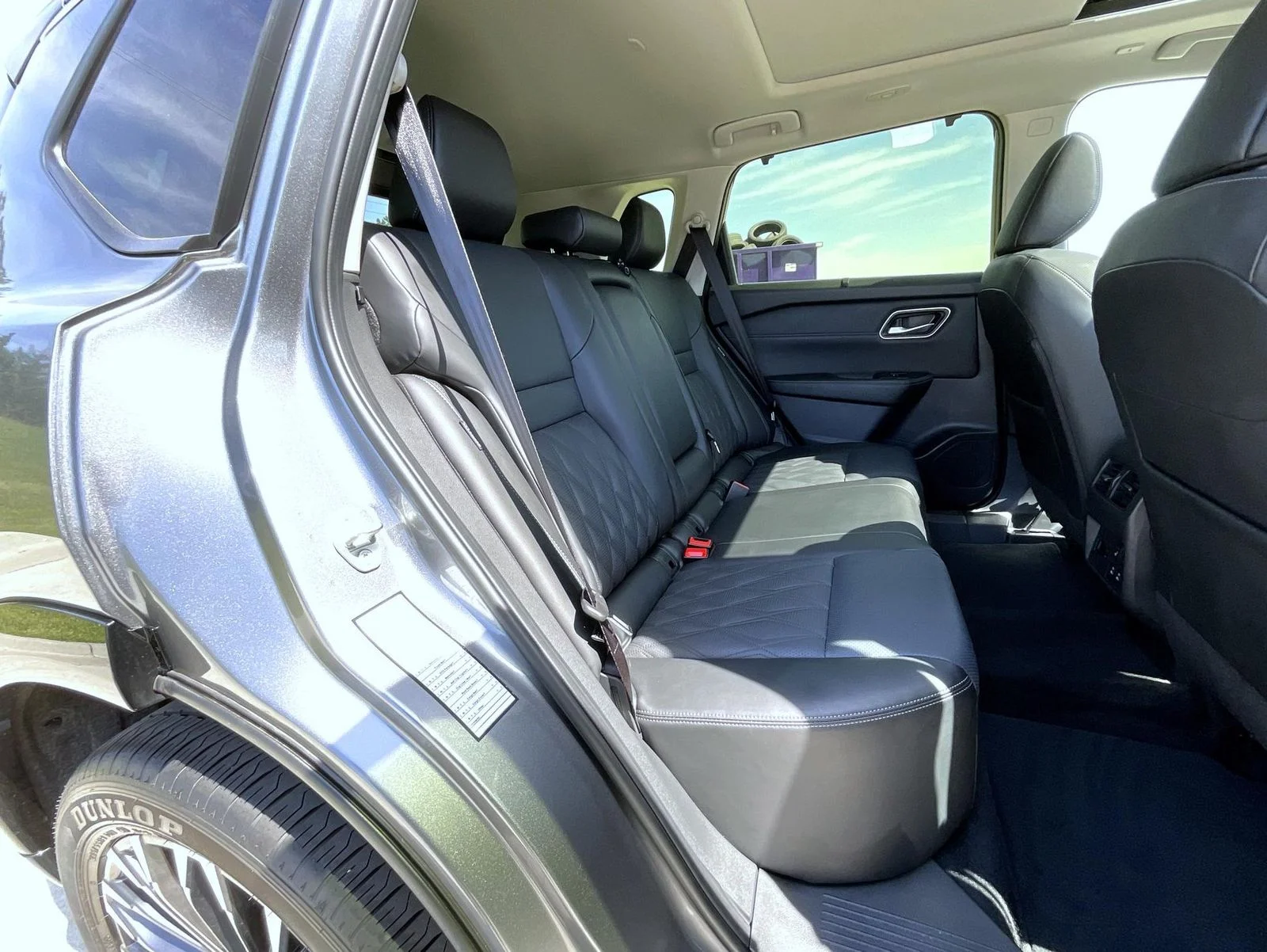 Used 2026 Gray Nissan Platinum image 19