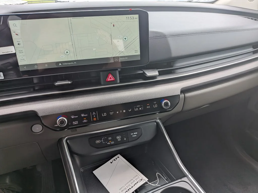 2026 Kia Carnival EX - Photo 17