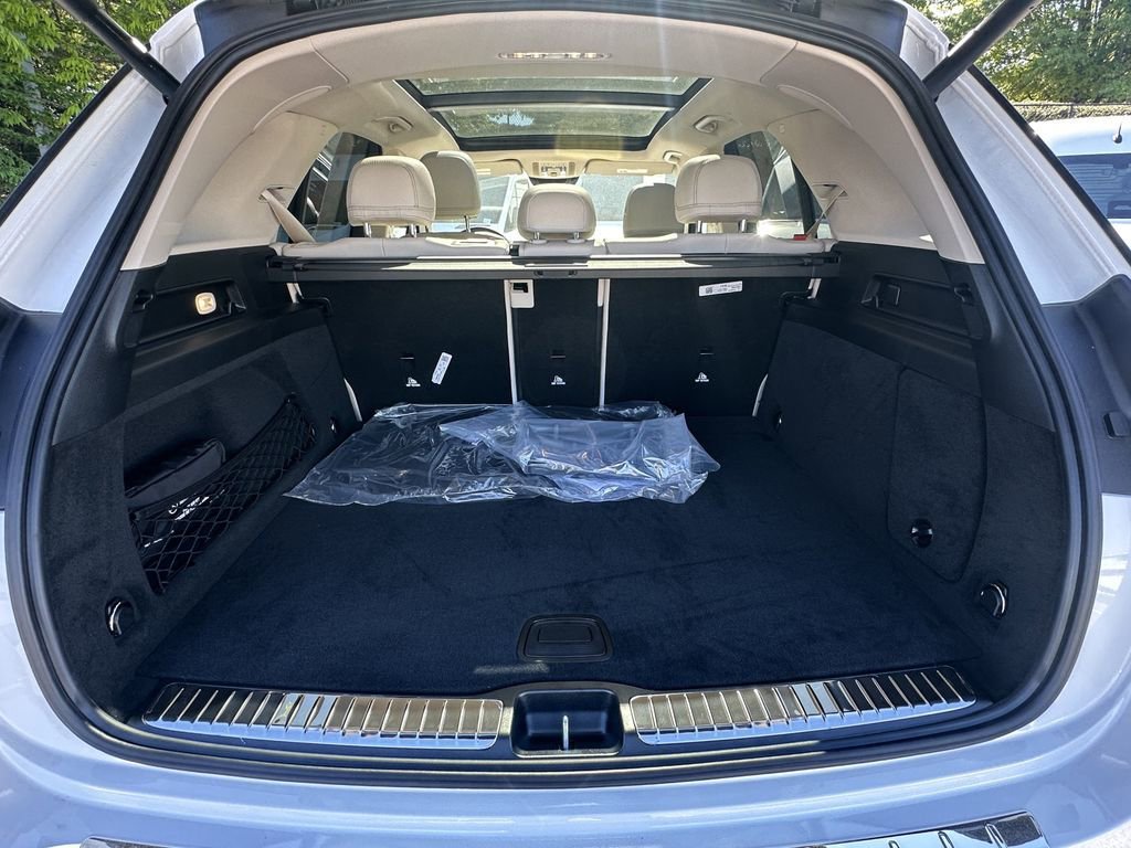 New 2026 MANUFAKTUR Moonlight White Metallic Mercedes-Benz GLE 350 image 60