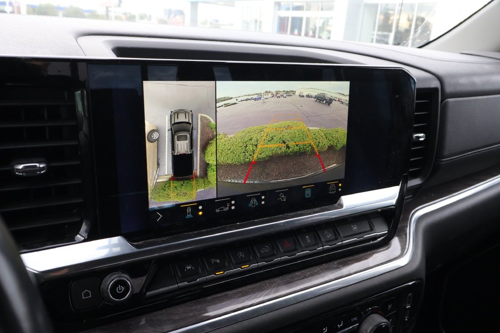Used 2022 Gray Chevrolet LTZ image 27