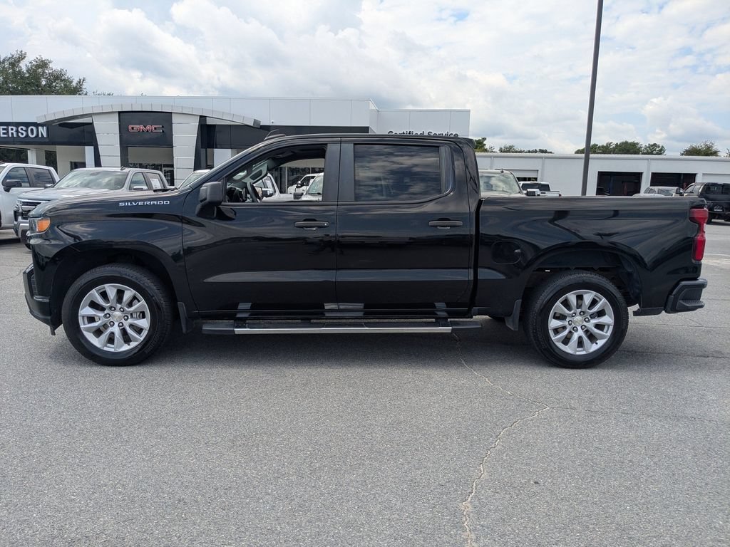 Used 2020 BLACK Chevrolet Custom image 9