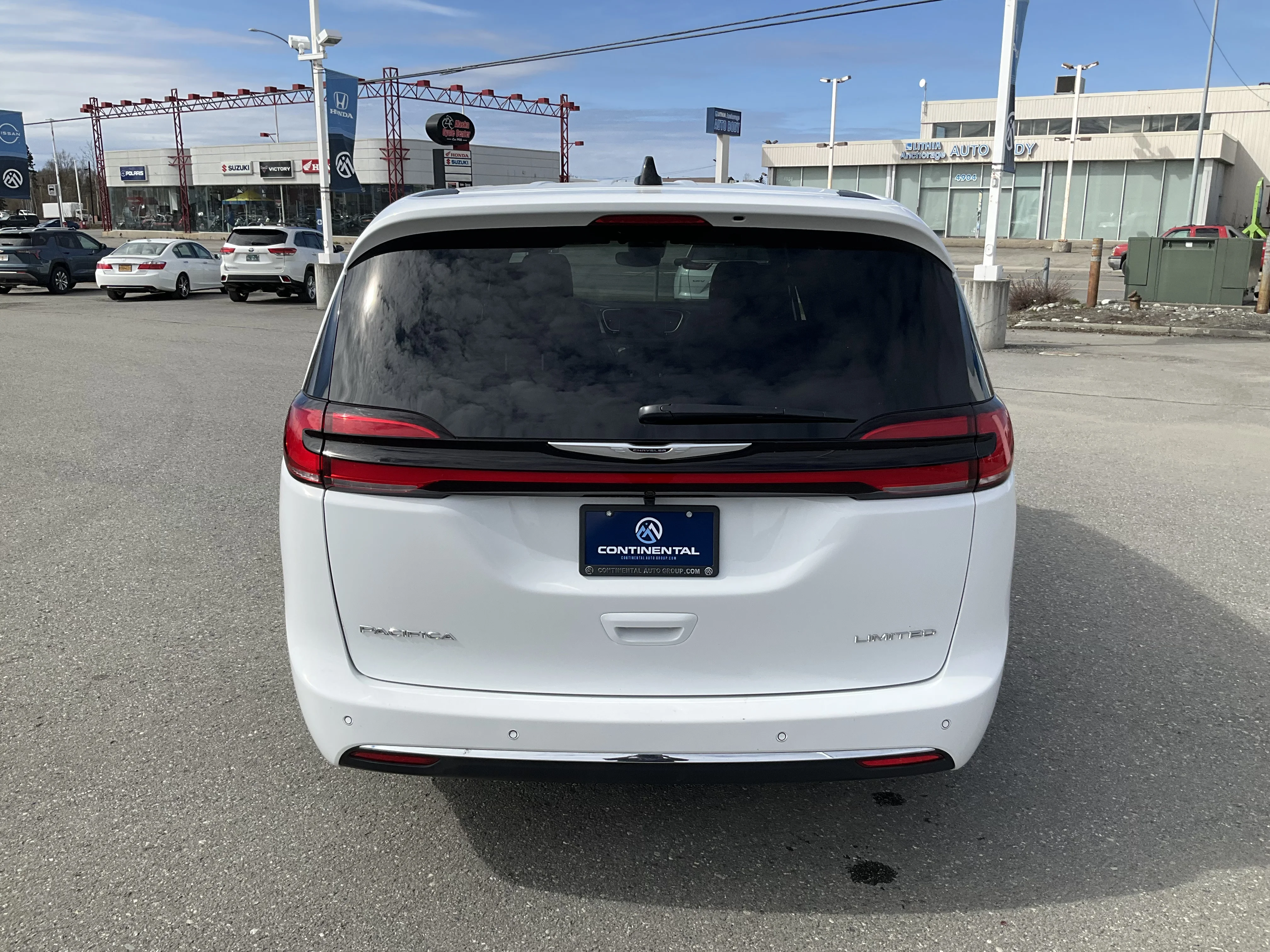 Used 2026 Bright White Clearcoat Chrysler Limited image 4