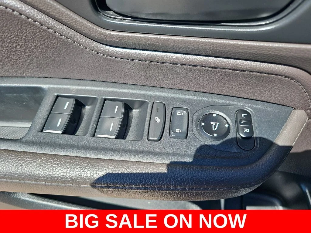 Used 2019 Blue Honda EX image 28
