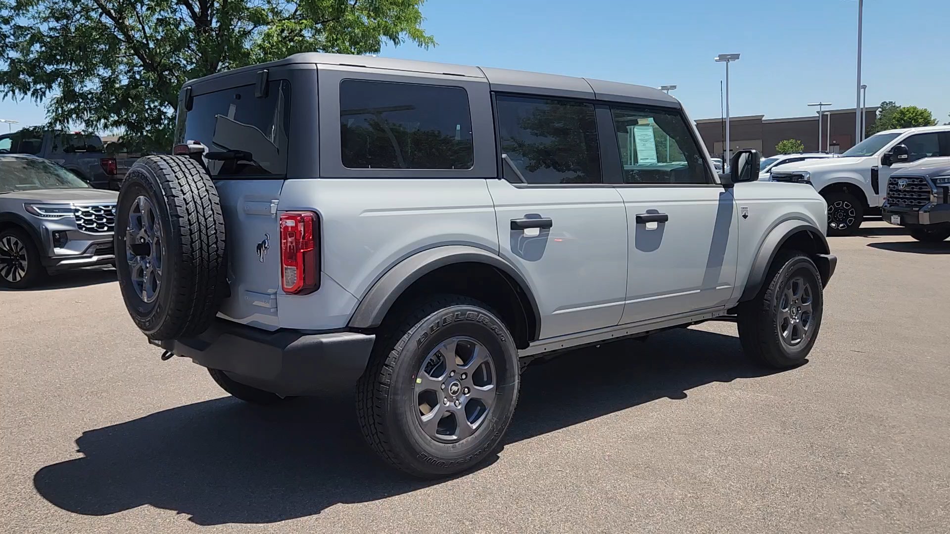 New 2026 Avalanche Gray Ford Big Bend image 9