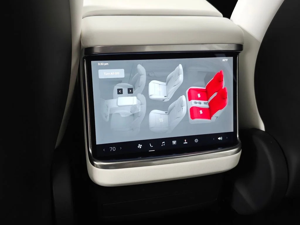 Used 2023  Tesla Plaid image 36