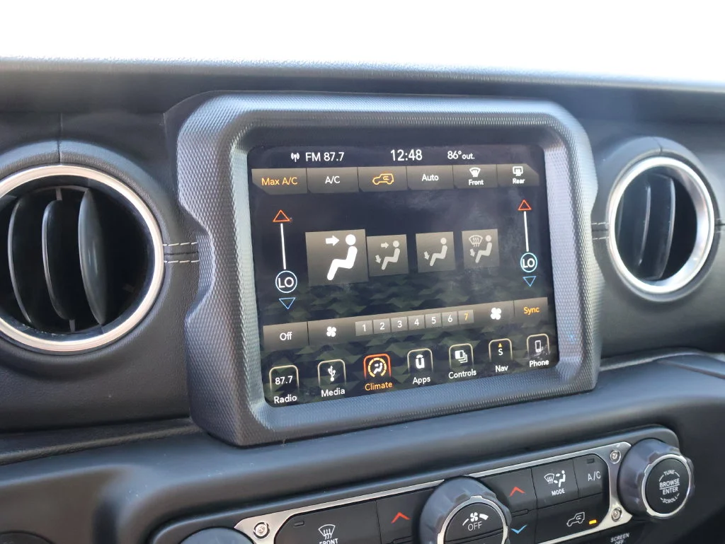 Used 2018 Gray Jeep Unlimited Sahara image 34