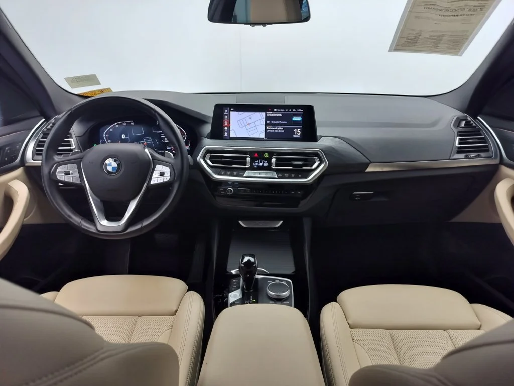 Used 2024 White BMW sDrive30i image 11