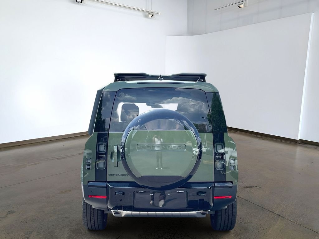 New 2026 Woolstone Green Land Rover S image 5
