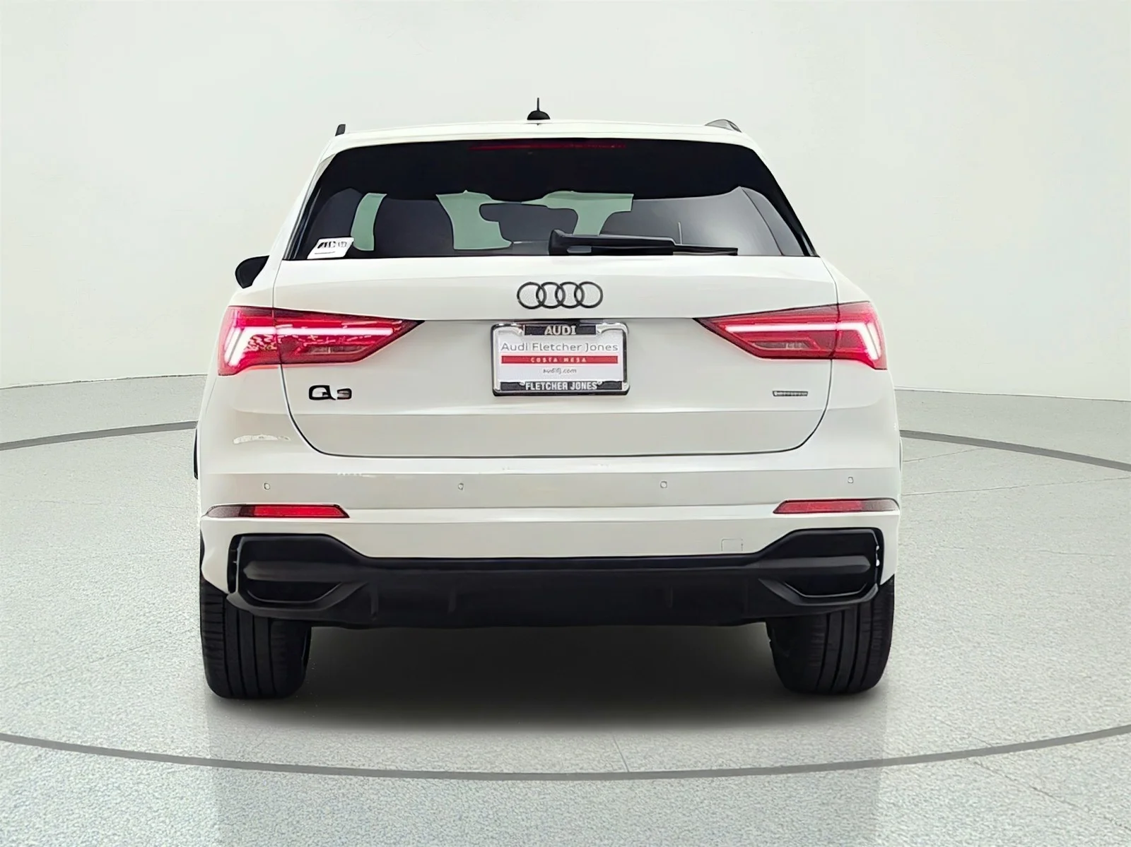Used 2025 Glacier White Metallic Audi S line Premium image 6
