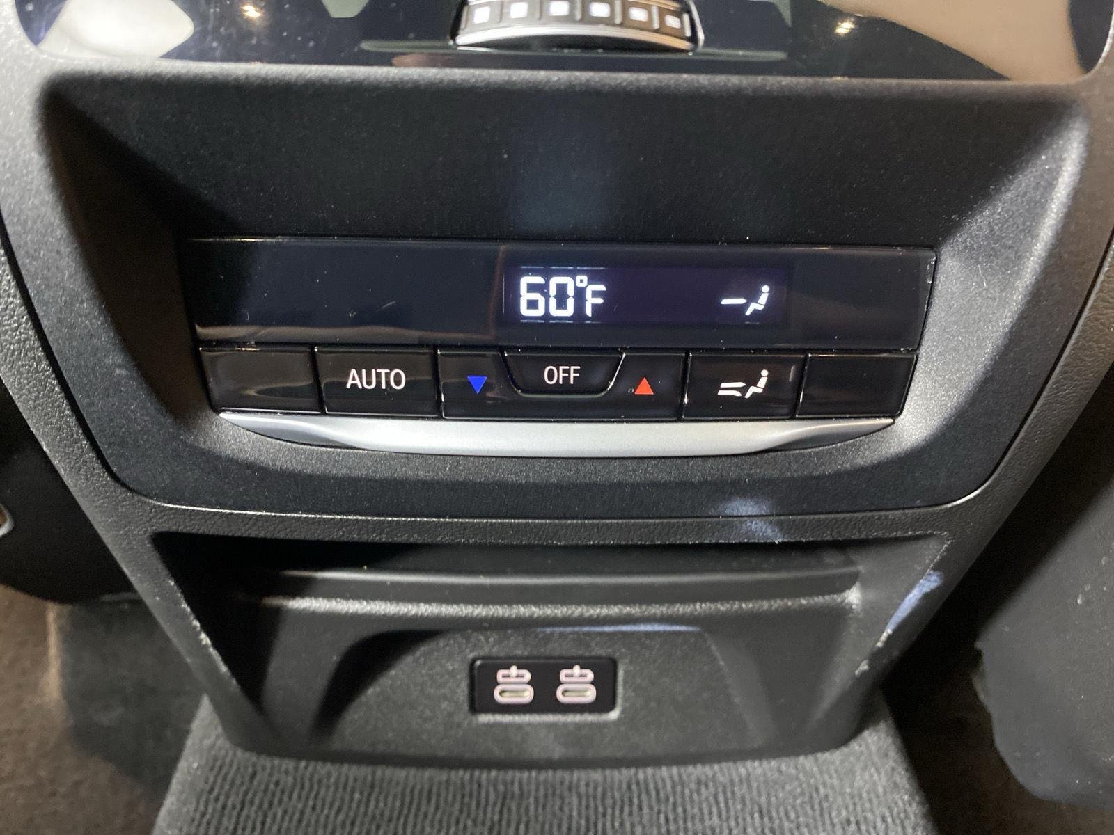 Used 2024 Carbon Black Metallic BMW xDrive30i image 31