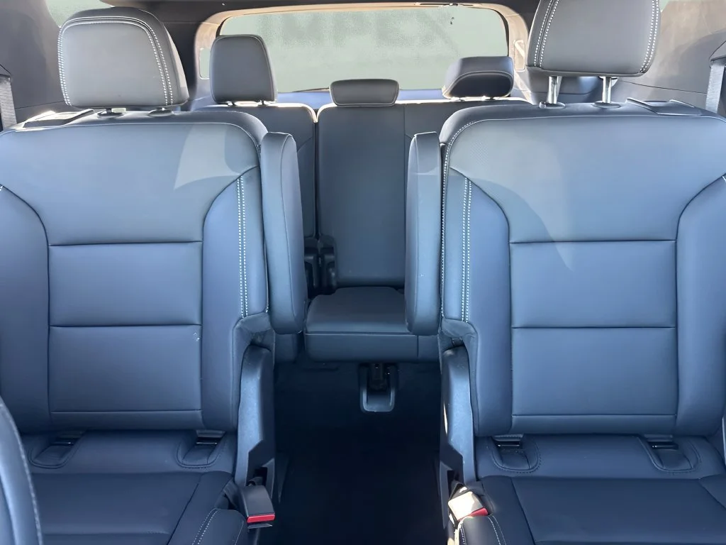 Used 2026 Lakeshore Blue Metallic Chevrolet LT image 12