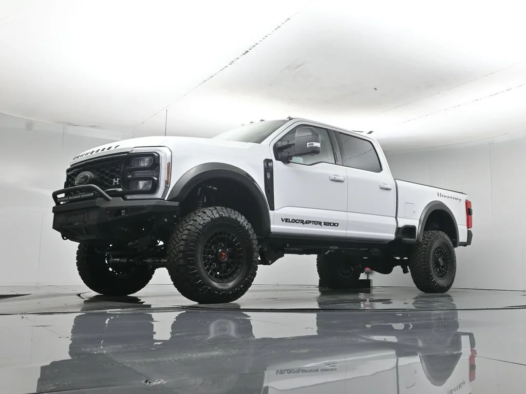 New 2026 Oxford White Ford Lariat image 48