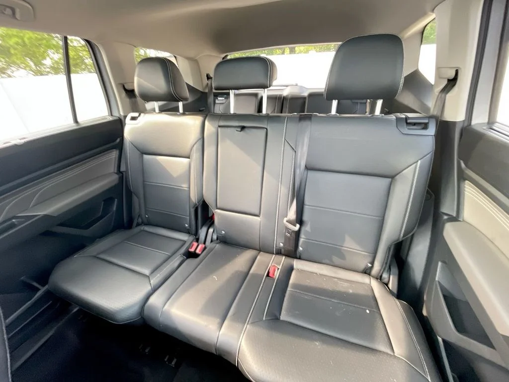 Used 2022 Silver Volkswagen 3.6L V6 SE w/Technology image 26