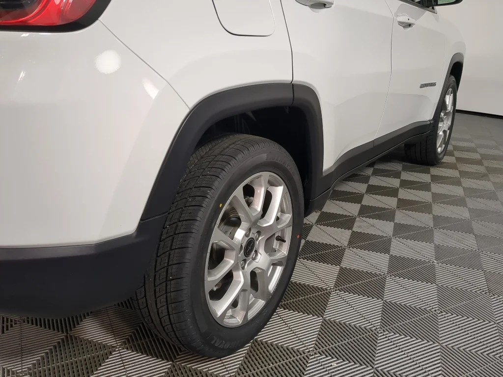 Used 2025 Bright White Clearcoat Jeep Limited image 9
