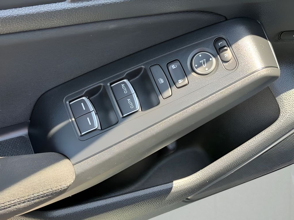 Used 2024 Sonic Gr Honda Sport image 18