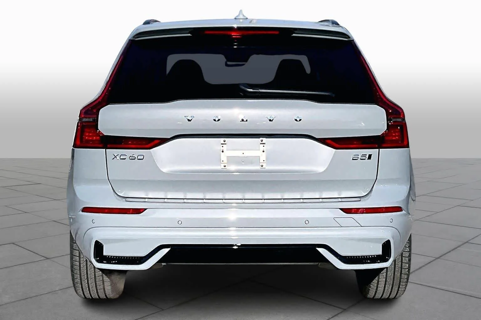 New 2026 Vapour Grey Volvo Ultra image 4