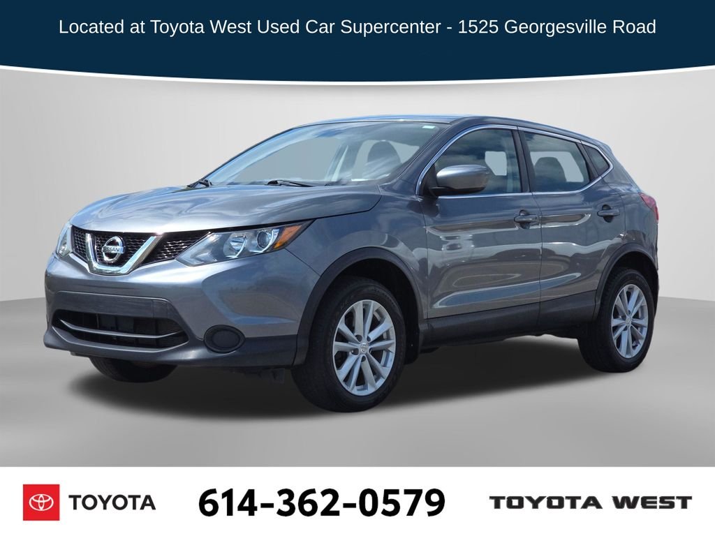 2017 Nissan Rogue Sport S AWD's photo