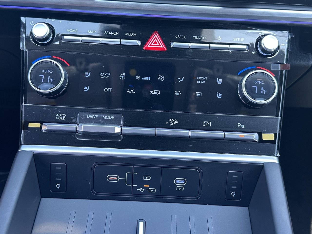 New 2026 Phantom Black Hyundai Limited 6P image 28