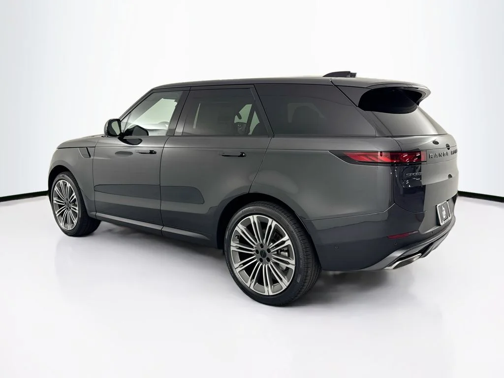 New 2026 Carpathian Grey Land Rover SE image 7