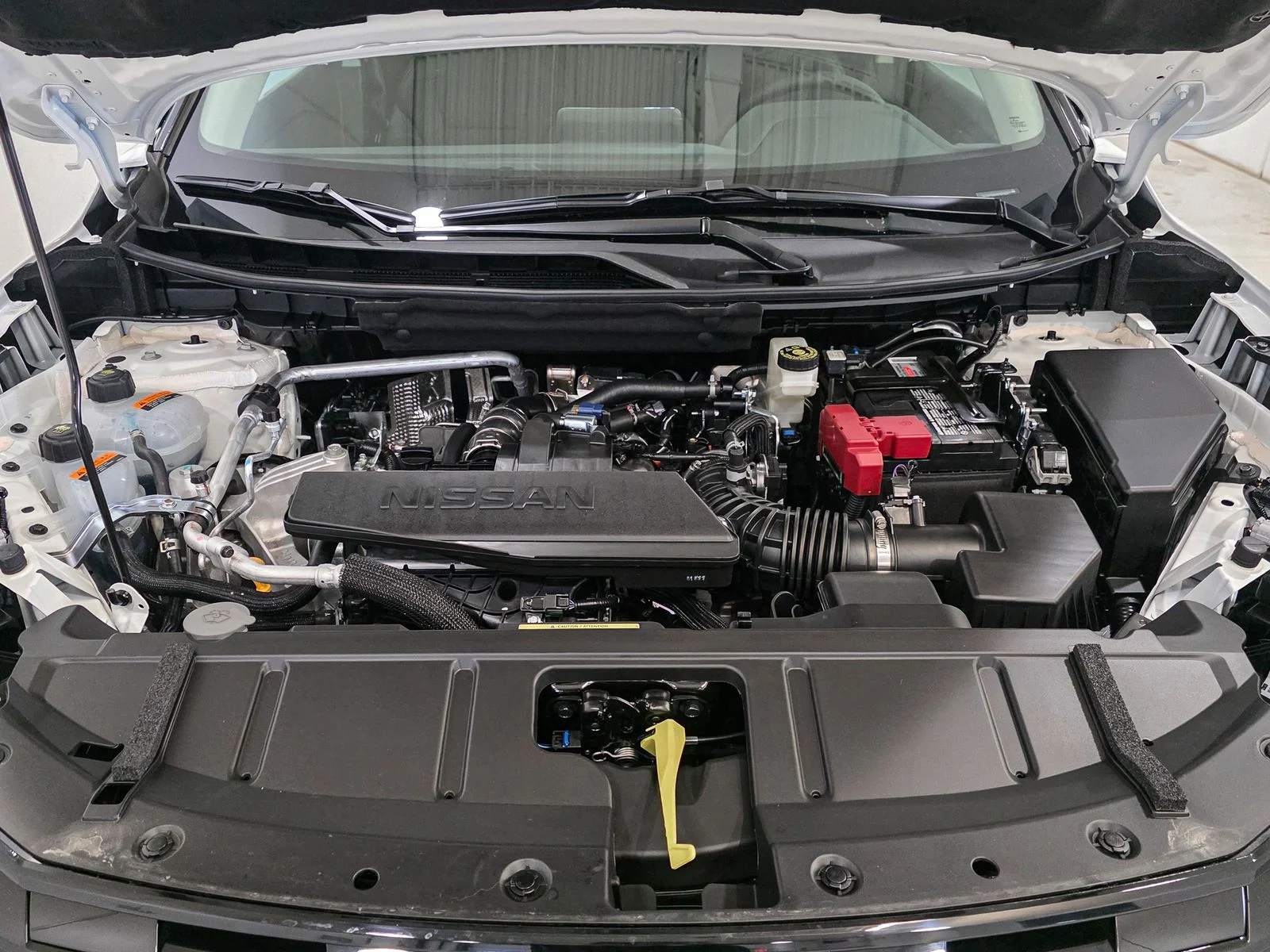New 2026 Everest White Pearl TriCoat Nissan Dark Armor™ image 15