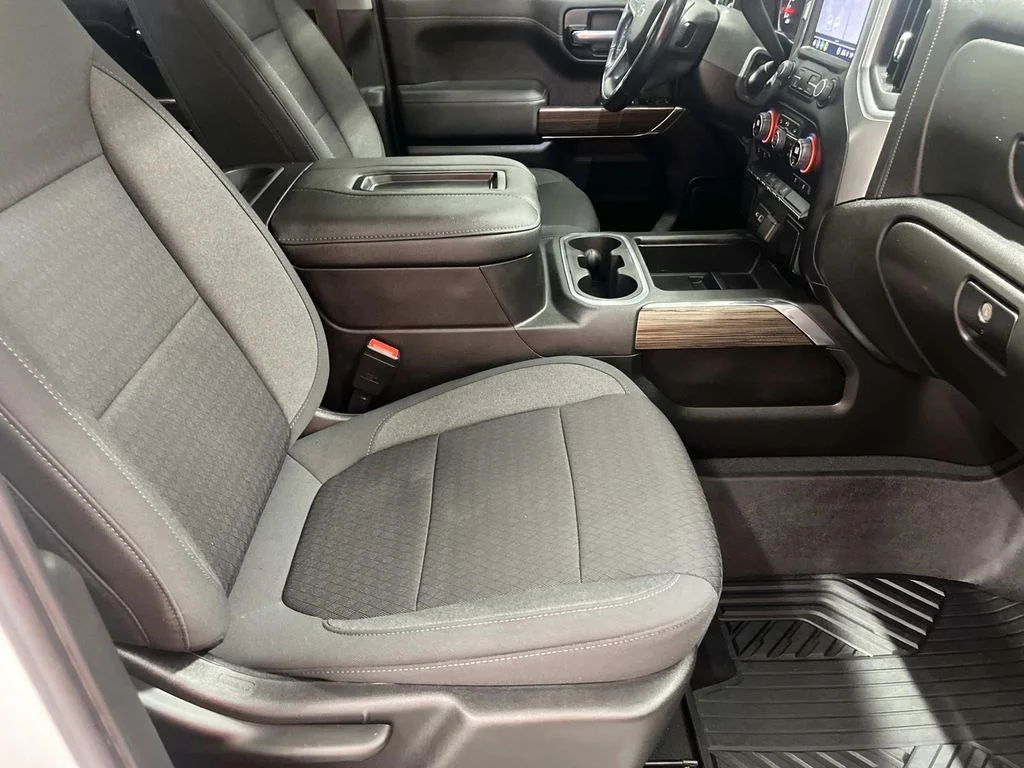 Used 2021 SUMMIT WHITE Chevrolet LT Trail Boss image 29