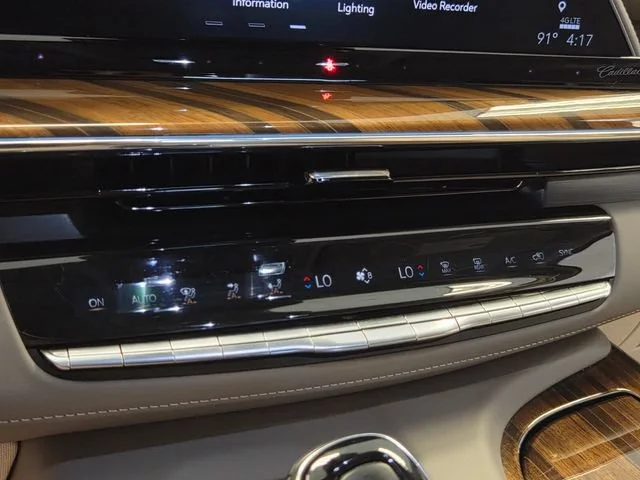 Used 2023 Crystal White Tricoat Cadillac Sport Platinum image 26