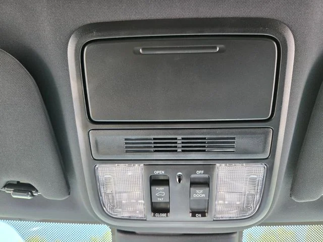 Used 2025 White Honda Sport-L image 27