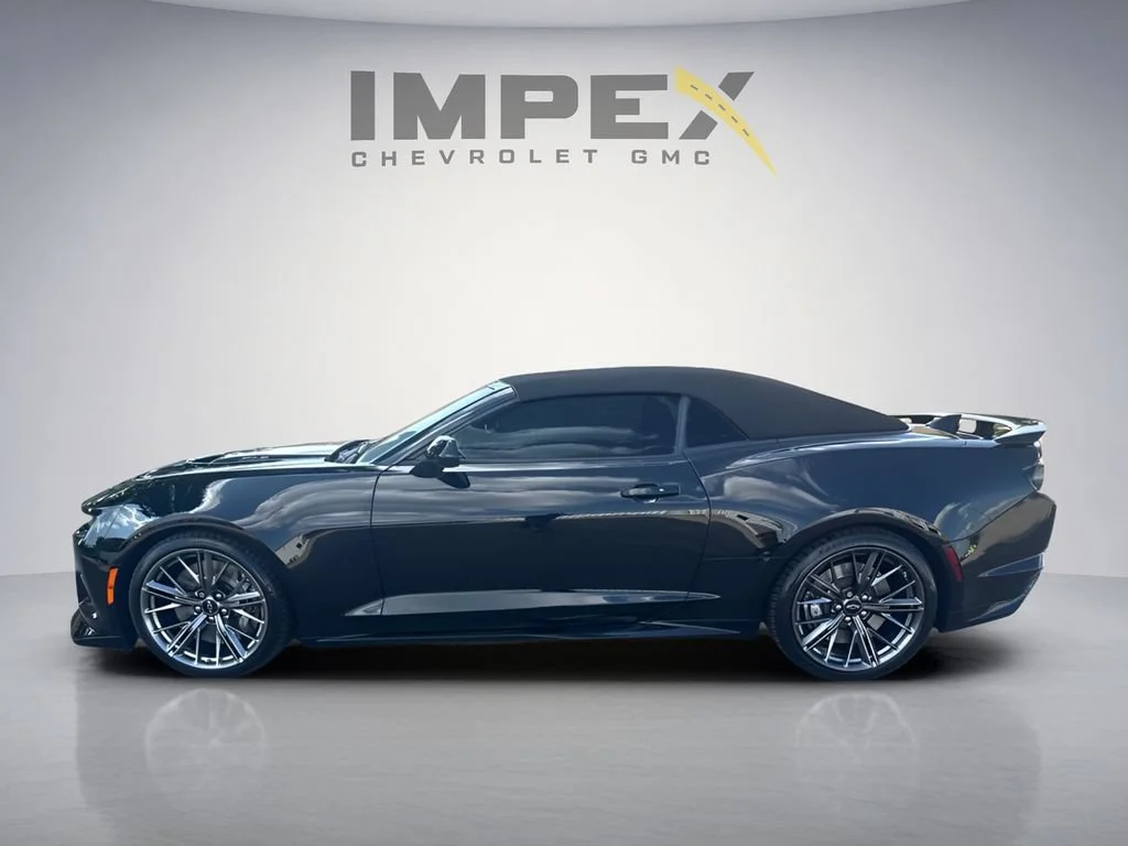 Used 2023 BLACK Chevrolet ZL1 image 3