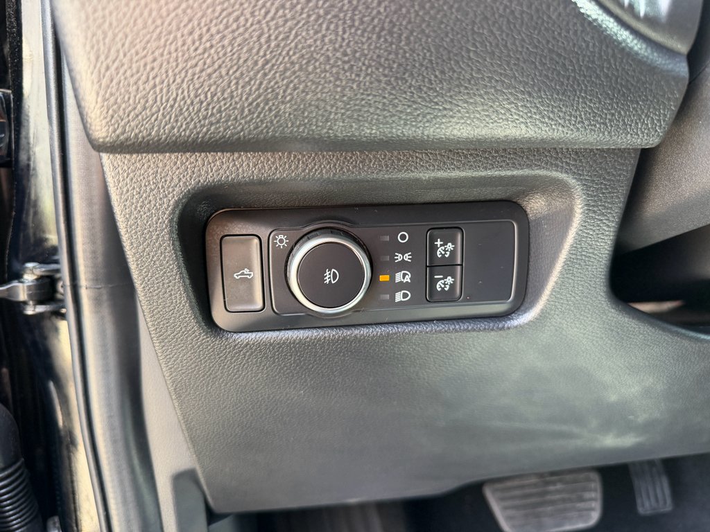 Used 2025 Shadow Black Ford LARIAT image 13