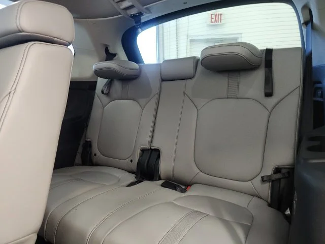Used 2025  Honda EX-L image 10