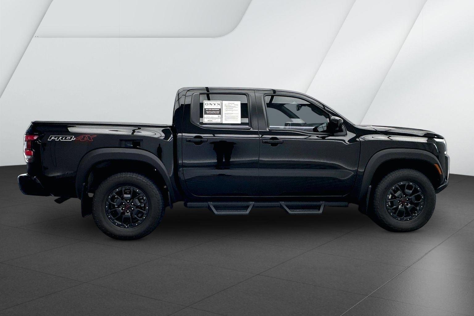 Used 2022 Super Black Nissan PRO-4X image 5