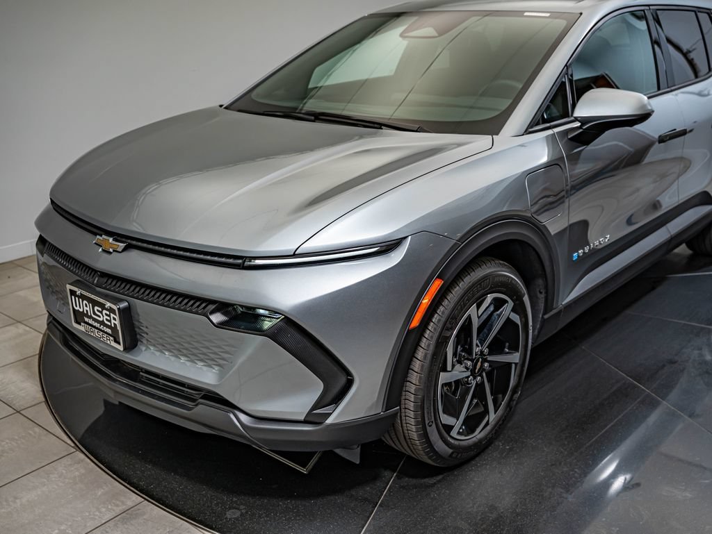 Used 2025 Sterling Gray Metallic Chevrolet LT image 13