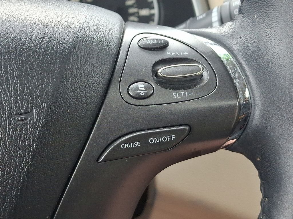 Used 2021 Brown Nissan Platinum image 23