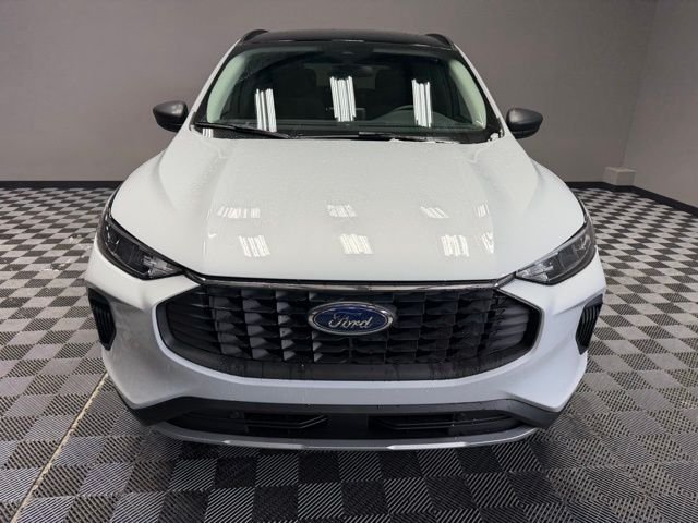 New 2026 Space Silver Metallic Ford Active® image 4