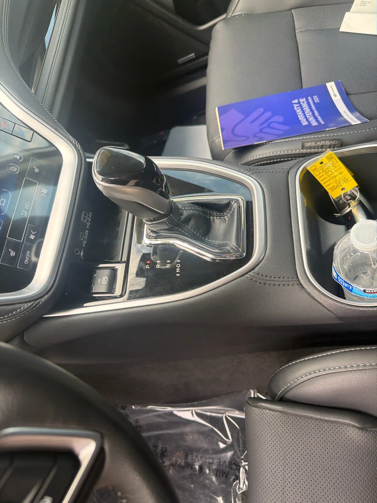 Used 2024 Ice Silver Metallic Subaru Limited image 13